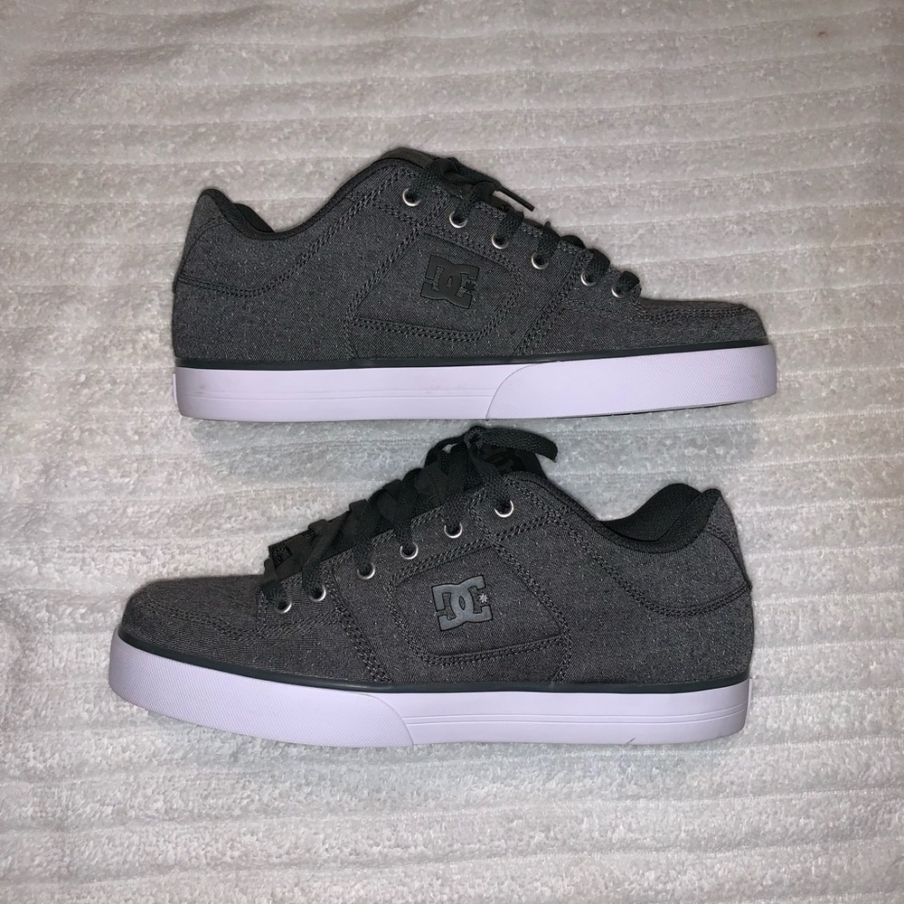Brand new DC shoes